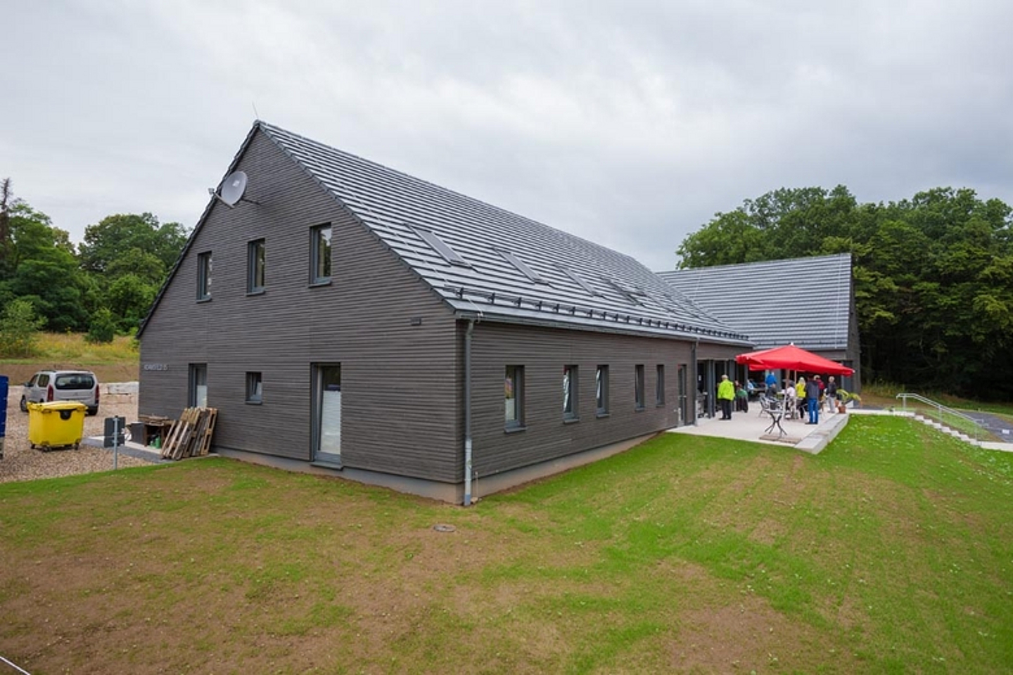 Abschied „alte Kirche im Grünen“/Willkommen „neue Kirche im Grünen“ Scheid Abschied „alte Kirche im Grünen“/Willkommen „neue Kirche im Grünen“ Scheid