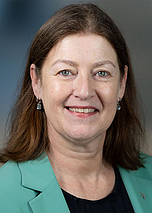 Portraitfoto von Pfarrerin Prof. Dr. Regina Sommer Portraitfoto von Pfarrerin Prof. Dr. Regina Sommer