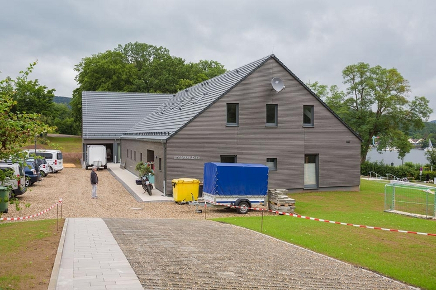 Abschied „alte Kirche im Grünen“/Willkommen „neue Kirche im Grünen“ Scheid Abschied „alte Kirche im Grünen“/Willkommen „neue Kirche im Grünen“ Scheid