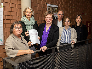 Übergabe der Studie am 27. Oktober 2025 in den Räumlichkeiten der Universität Kassel Übergabe der Studie am 27. Oktober 2025 in den Räumlichkeiten der Universität Kassel