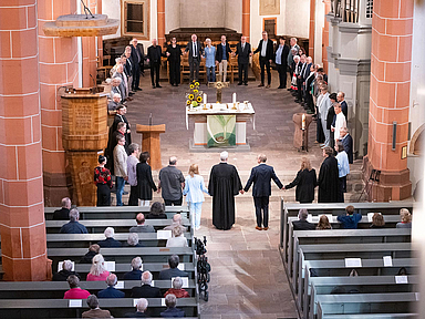 Die Jubilarinnen und Jubilare in der Bad Hersfelder Stadtkirche Die Jubilarinnen und Jubilare in der Bad Hersfelder Stadtkirche