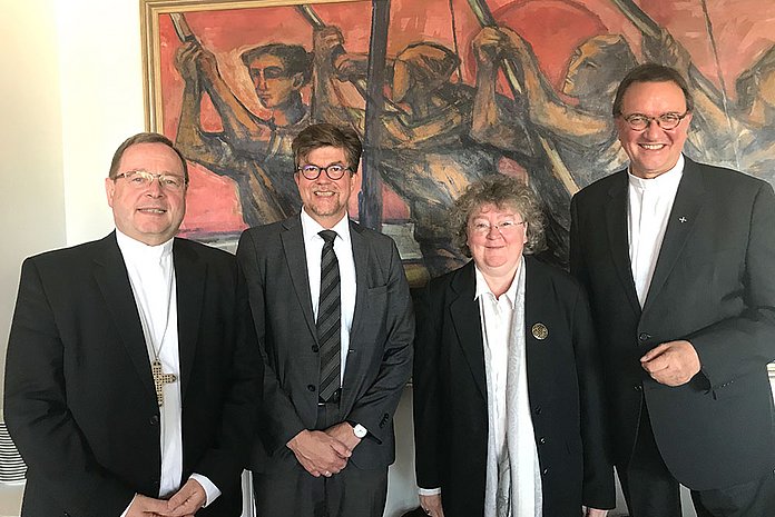 Vorgestellt wurde die Studie von Bischof Georg Bätzing, Volker Leppin, Dorothea Sattler und Bischof Martin Hein (von links, Foto: privat)