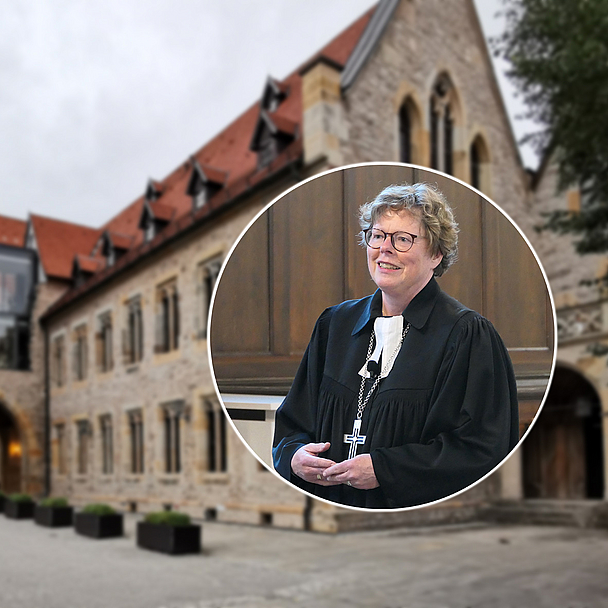 Veranstaltungsort des Jahresempfangs: Unser Foto zeigt die Außenansicht des Augustinerklosters Erfurt. Veranstaltungsort des Jahresempfangs: Unser Foto zeigt die Außenansicht des Augustinerklosters Erfurt. Davor ist Bischöfin Dr. Beate Hofmann während der Andacht zusehen.