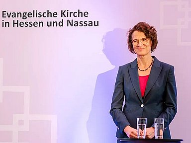 Christiane Tietz nach ihrer Wahl zur Kirchenpräsidentin der EKHN.