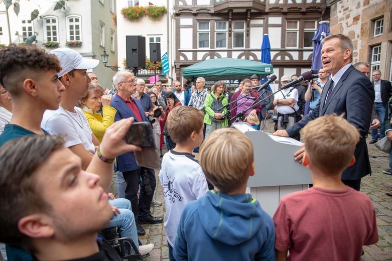 Marburgs Oberbürgermeister Thomas Spies (SPD) bei seiner Ansprache. (Foto: Stadt Marburg/Patricia Grähling)