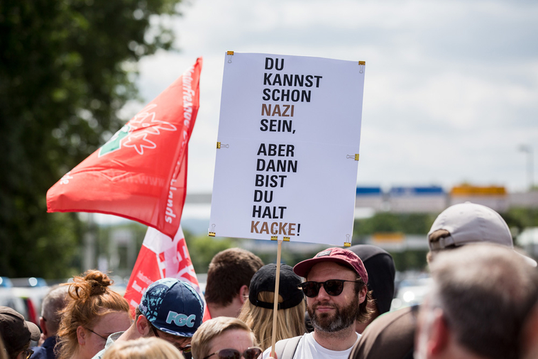 Kundgegbung und Demonstration "Kassel nimmt Platz! No Pasaran!"