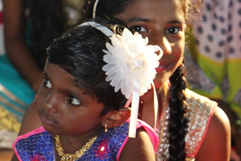 Kinder beim Gottesdienst - Partnerbesuch bei der Church of South India - Karnataka Northern Diocese vom 14. bis 23.1.2020 in Indien (Foto: medio.tv/Müller)