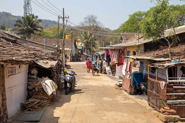 Straßenszene in Dandeli, die Kleinstadt liegt auf dem Gebiet der Karnataka Northern Diocese, evangelische Partnerkirche der EKKW (Foto: medio.tv/Dellit)