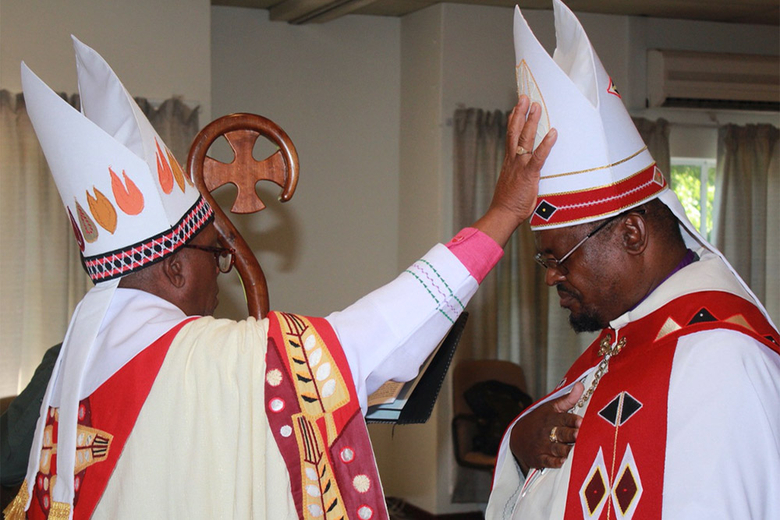 Einsegnung von Bischof Ubane als neuer ELCSA Presiding Bishop im Jahr 2019. (Foto: Ökumenedezernat/Müller)