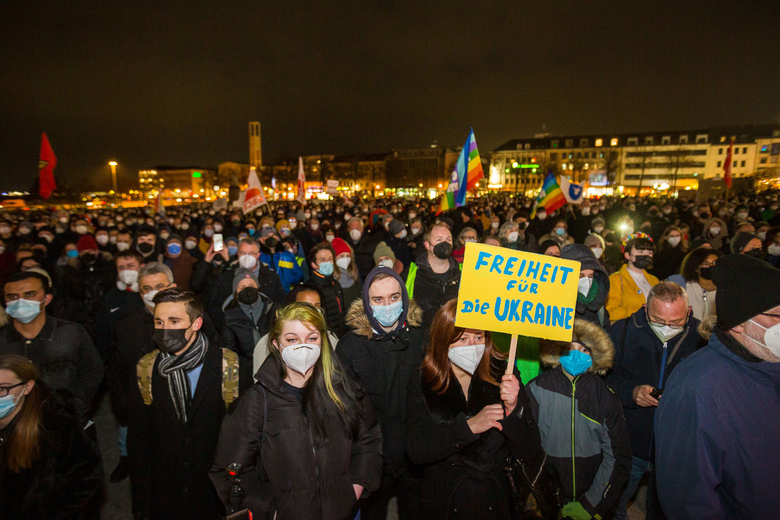 Kassel steht für Frieden und Solidarität - Zweite Große Friedenskundgebung