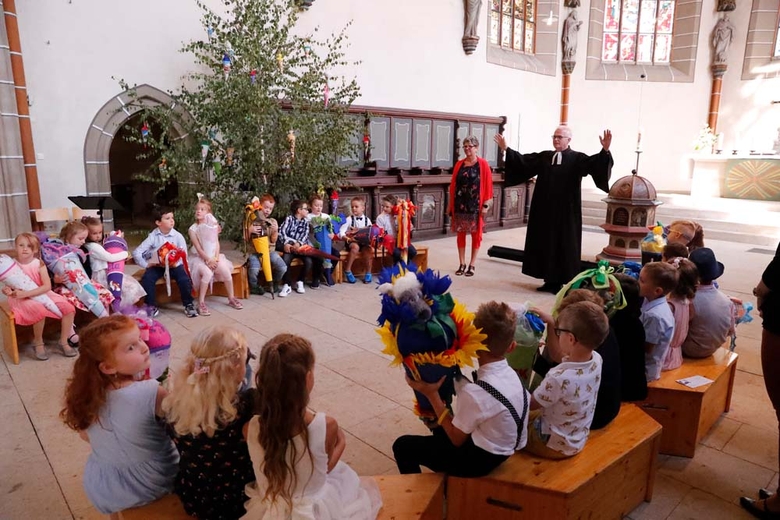 Gottesdienst zum Schulanfang der Erstklässler der Martin-Luther-Schule in Schmalkalden. Der Kirchenkreis gehört zur EKKW. (Foto: Martin-Luther-Schule)