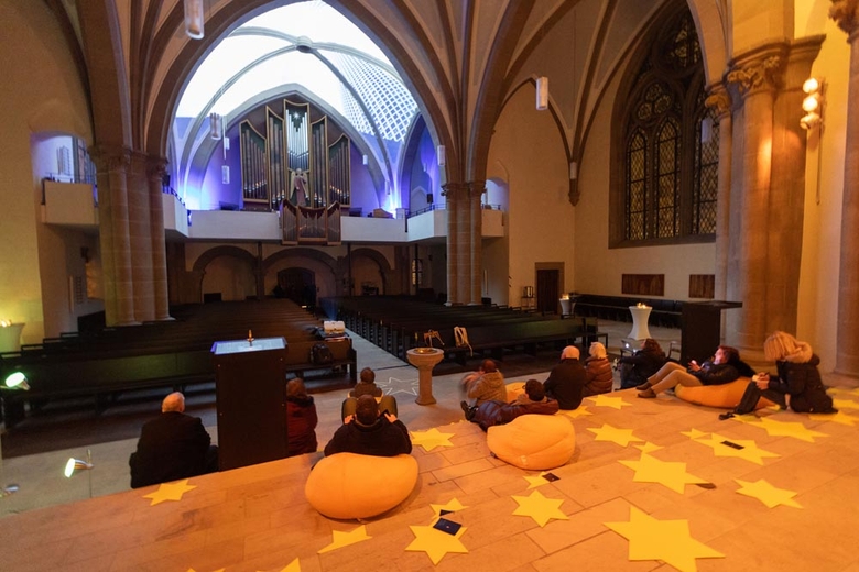 Weihnachtskirche Fulda 2023 unter dem Motto: Folge dem Stern