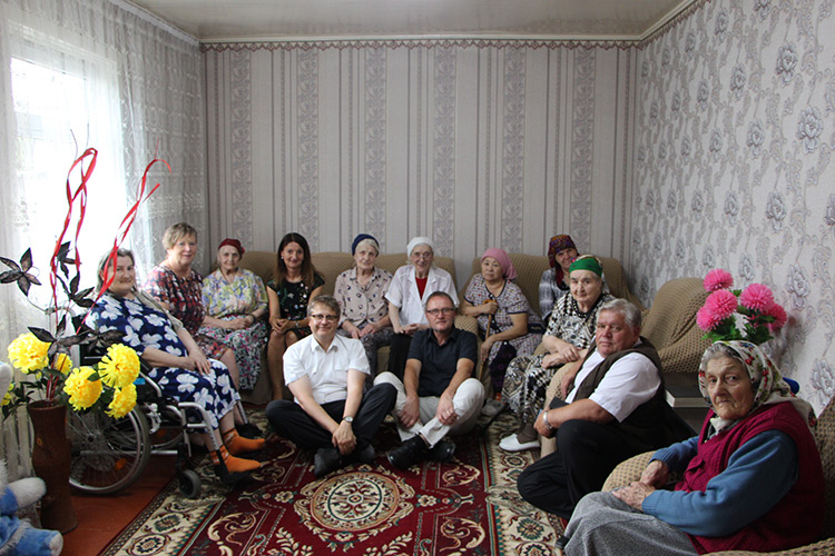 «Haus der Barmherzigkeit» Ganzheitliche Betreuung in einem Altenheim. (Foto: medio.tv/Ökumenedezernat)