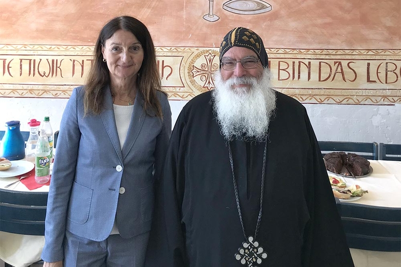 Bischof Hein und Ökumenedezernentin Brinkmann-Weiß besuchten am 22.5.2019 das koptisch-orthodoxe Kloster in Höxter-Brenkhausen. (Foto: privat)