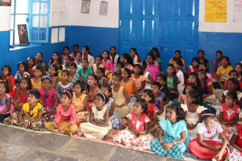 Besuch im Waisenheim Summadi - Partnerbesuch bei der Church of South India - Karnataka Northern Diocese vom 14. bis 23.1.2020 in Indien (Foto: medio.tv/Müller)